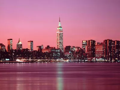 NIGHT SKYLINE SKYSCAPER *** Local Caption *** EMPIRE STATE BUILDING IN NEW YORK, AMERICA,Image: 220318130, License: Rights-managed, Restrictions:, Model Release: no