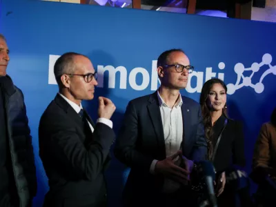 - Senko Pličanić,- Tadej Ostrc, predsednik Sveta stranke,- Anže Logar, predsednik stranke,- Eva Irgl, podpredsednica stranke,- 22.03.2026. Volitve v Državni zbor 2026. Volilni &scaron;tab stranke Demokrati Anžeta Logarja.//FOTO: Bojan Velikonja