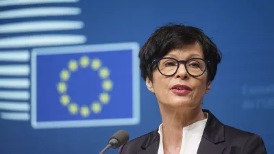 Belgija, Bruselj.Novinarska konferenca Evropske komisije, na kateri je komisarka za siritev Marta Kos spregovorila o pristopu Ukrajine k EU.Evropska komisija poudarja, da je Ukrajina izvedla 63 od 68 reform, potrebnih za pristop k EU. Ponovno so potrdili zavezanost EU k napredku na poti Ukrajine k clanstvu kljub nenehnim ugovorom nekaterih drzav clanic, kot je Madzarska.