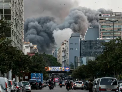 FILE PHOTO: Smoke rises after an Israeli strike in central Beirut's Bachoura neighbourhood, following an escalation between Hezbollah and Israel, amid the U.S.-Israeli conflict with Iran, in Beirut, Lebanon, March 12, 2026. REUTERS/Claudia Greco/File Photo