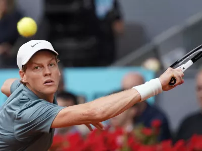 Tennis - Madrid Open - Park Manzanares, Madrid, Spain - May 3, 2026 Italy's Jannik Sinner in action during his men's final match against Germany's Alexander Zverev REUTERS/Ana Beltran