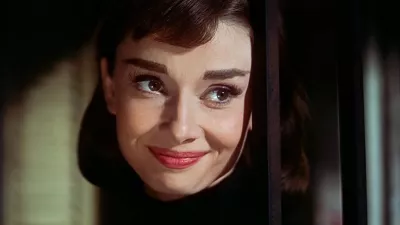 USA. Audrey Hepburn in a scene from the (C)Paramount Picture film: Funny Face (1957). Plot: An impromptu fashion shoot at a book store brings about a new fashion model discovery in the shop clerk.Ref: LMK110-J7814-270122Supplied by LMKMEDIA. Editorial Only.Landmark Media is not the copyright owner of these Film or TV stills but provides a service only for recognised Media outlets. pictures@lmkmedia.com,Image: 658229507, License: Rights-managed, Restrictions: Supplied by Landmark Media. Editorial Only. Landmark Media is not the copyright owner of these Film or TV stills but provides a service only for recognised Media outlets. Per la presente foto non &egrave; stata rilasciata liberatoria. Ai sensi di legge e come gi, Model Release: no