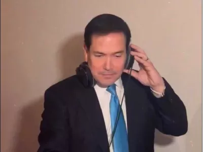 Marco Rubio se je preizkusil kot DJ