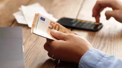 Izračunajmo skupaj &hellip; / Foto: Istock