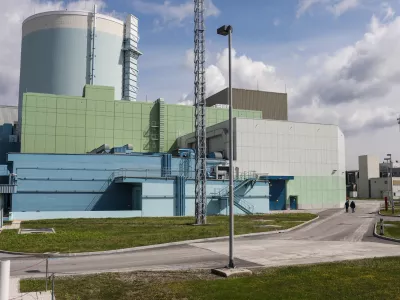- jedrski reaktor - proizvodnja električne energije- Energetika, elektrika, samoskrba, daljnovod &mdash; 19.04.2023 &ndash; Nuklearna elektrarna Kr&scaron;ko (NEK), edina slovenska jedrska elektrarna, ki deluje od leta 1983 //FOTO: Bojan Velikonja / Foto: Bojan Velikonja