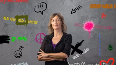 Mojca Pajnik, komunikologinja, profesorica na FDV in raziskovalka na Mirovnem in&scaron;titutu,
