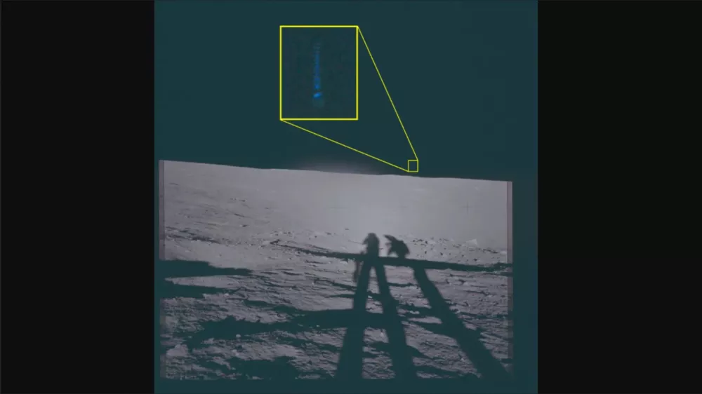 Pogled z Lune med misijo Apollo 12 leta 1969. Neidentificiran blisk je označen in povečan. / Foto: Nasa