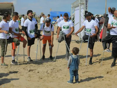 Palestinians take part in Run for Freedom marathon in Gaza Palestinians, including participants who lost limbs during Israeli attacks, take part in a marathon held under the slogan Run for Freedom in Gaza City on May 8, 2026. Organized by the Palestinian Youth and Sports Council in coordination with the Egyptian Committee, the race started in the al-Zahra area and ended in the Sheikh Ajlin neighborhood, bringing together participants from different age groups as part of ongoing efforts to revive sports and social activities in the Gaza Strip despite the continuing humanitarian crisis and widespread destruction. The marathon provided residents with an opportunity to relieve psychological and physical stress caused by the conflict while e Copyright: xapaimagesxHassanxal-Jedixxxapaimagesx No Use Switzerland. No Use Germany. No Use Austria