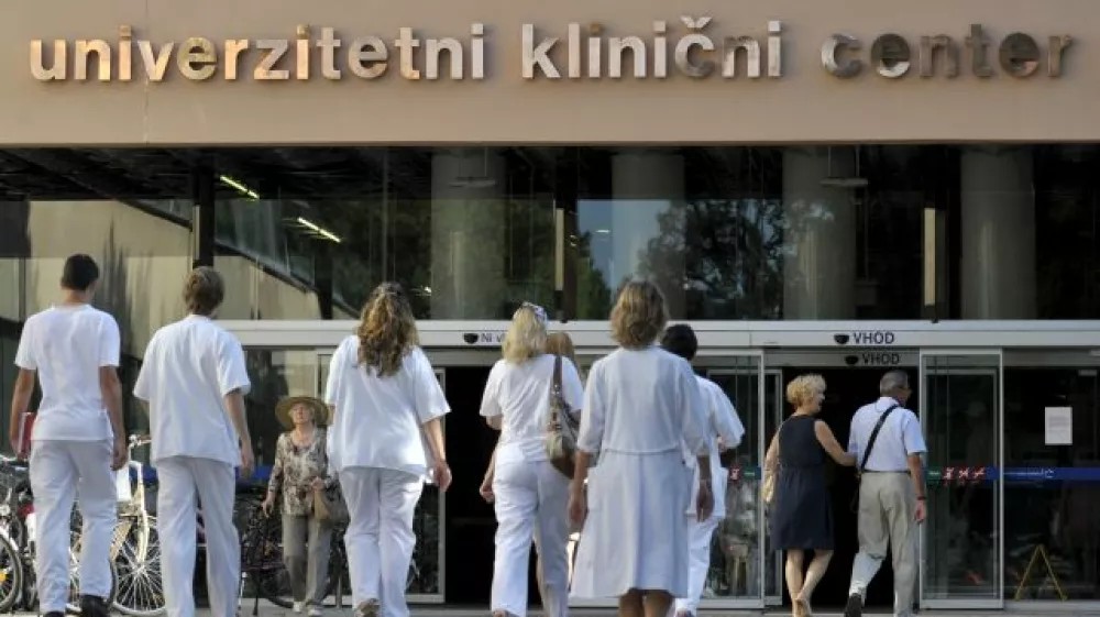 Po &scaron;estih operacijah: Je bila pacientka del raziskave travmatologa in njegove žene?