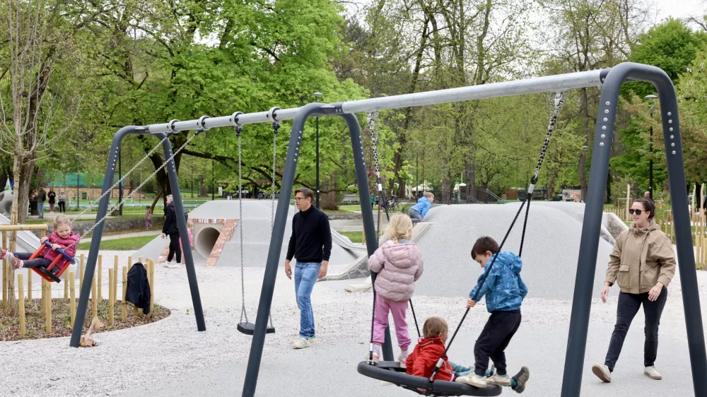 Bloudkov park: "Kot da bi ga načrtoval nekdo, ki nima izku&scaron;enj z otroki"