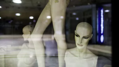 Ma&scaron;čevanje: Seksualne posnetke partnerke poslal tudi hčeri, nazadnje bil opro&scaron;čen
