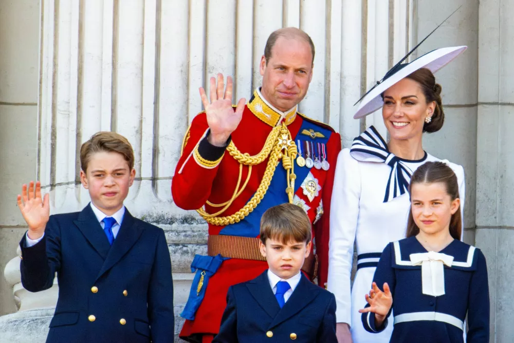Prince William in Catherine bosta očitno nasledila družino v težavah. 