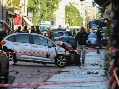 Police work at the scene after several people were injured when a car drove into pedestrians in the center of the northern Italian city of Modena, Italy, May 16, 2026. REUTERS/Stringer   TPX IMAGES OF THE DAY