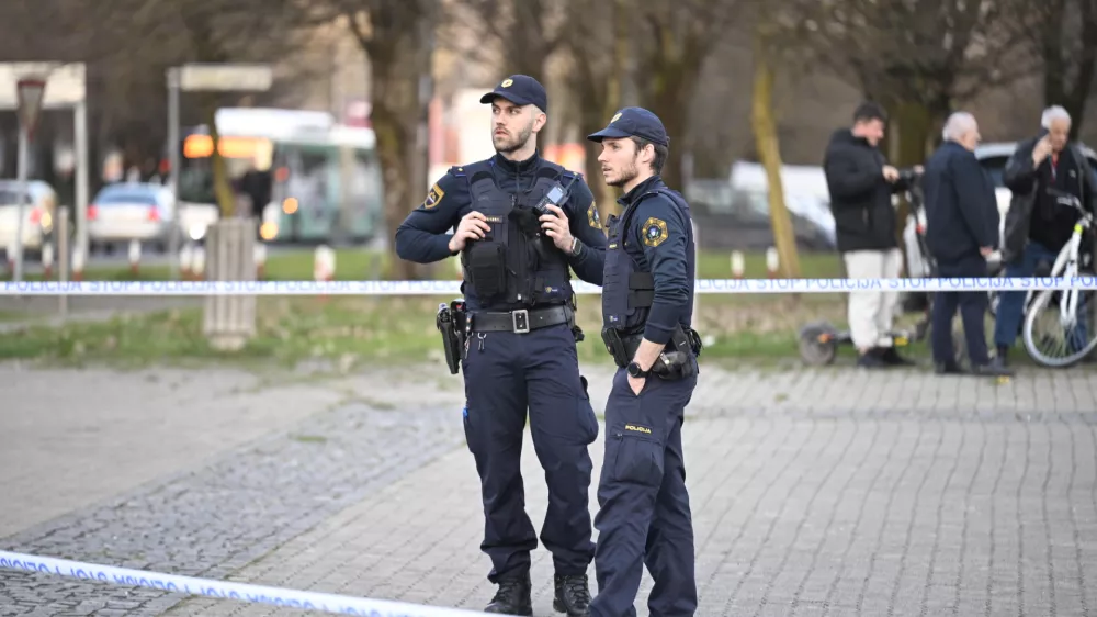 Policija - simbolična fotografijauboj - umor06.03.2026 Brnik - Streljanje policistov na storilca z nožem - Fužine - napad na policiste Foto: Nik Erik Neubauer