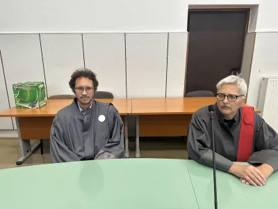 Celje, celjsko okrozno sodisceNekdanji direktor Tesa Uros Rotnik in soobtozeni glede nabave merilnikov za Tes s pogojnimi zapornimi kaznimi.Tozilca Matej Mavric in Darja Slibar sta zadovoljna s sodbo.