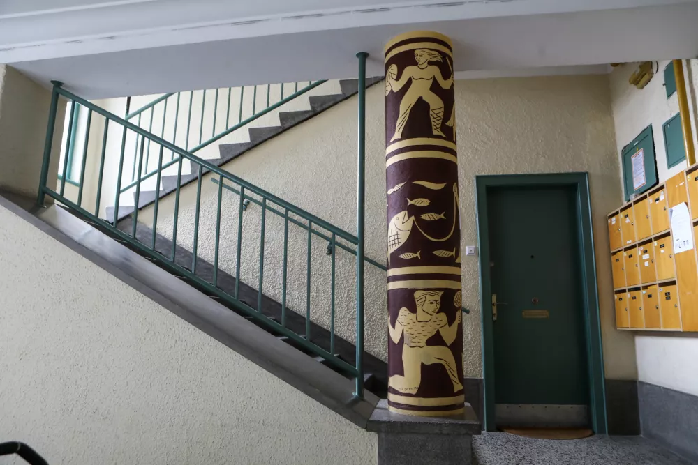 Hi&scaron;a, ki je povezana z znano ljubljansko gostilno