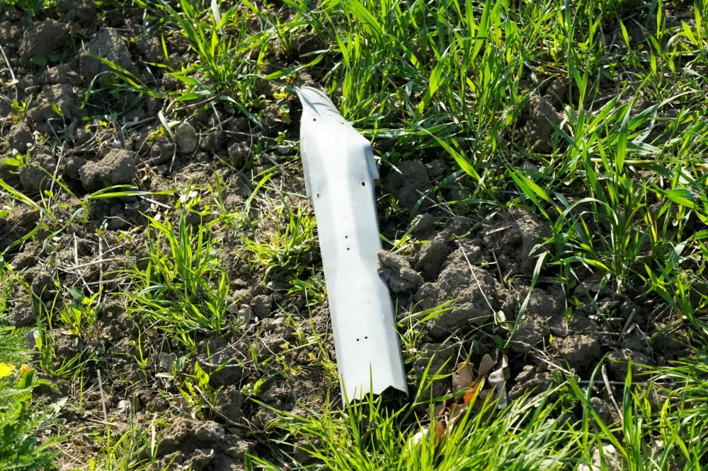 A crashed drone part at a site near Kablakula village, Estonia May 19, 2026. REUTERS/Ints Kalnins
