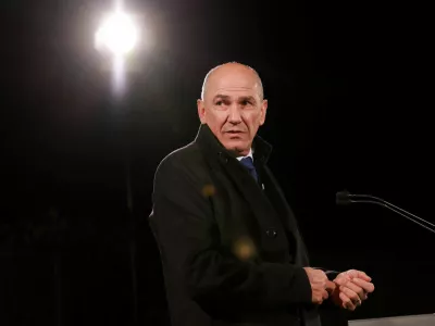 FILE PHOTO: President of the Slovenian Democratic Party (SDS) Janez Jansa delivers a statement after the polls closed on the day of the parliamentary elections in Ljubljana, Slovenia, March 22, 2026. REUTERS/Borut Zivulovic/File Photo