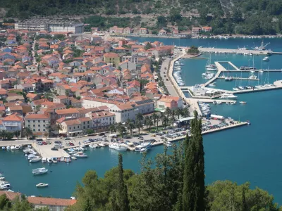 Korčula, Vela Luka. Foto: Tatjana Pihlar 