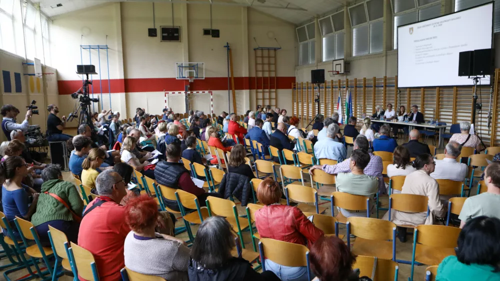 20.5.2026 - zbor krajanov &scaron;tepanjsko naselje - parkirna problematika - parkiranjeFoto: Luka Cjuha