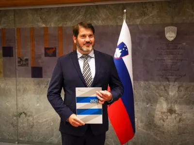 Krepijo se predsodki do Romov, oseb LGBTIQ+, tujcev, tudi verskih manj&scaron;in