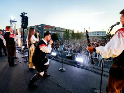 Koncert avseniki aleja