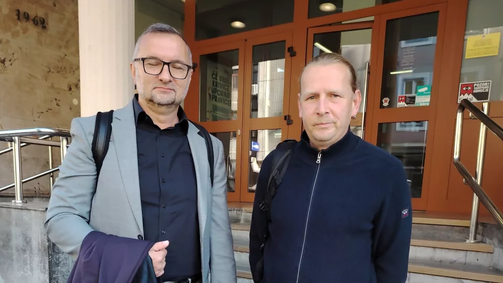 Zaplet za zapletom: Sojenje že četrtič od začetka, o&scaron;kodovanka vmes že umrla