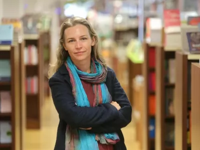Lea Ypi profesorica politologije na Londonski &scaron;oli za ekonomijo in politične vede