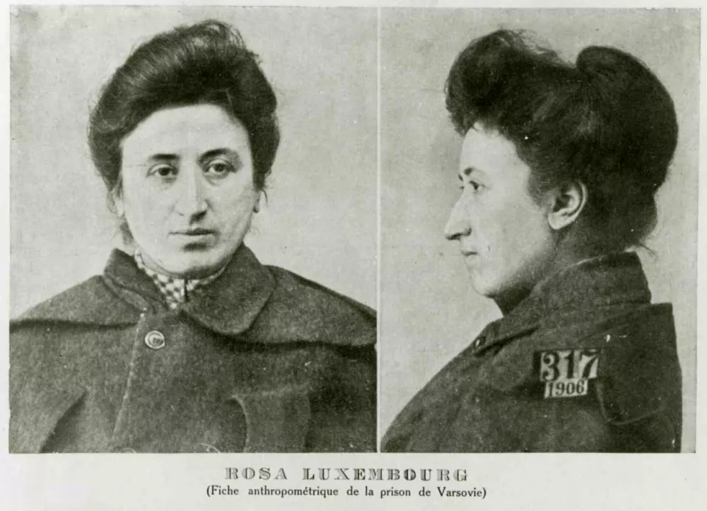 Policijska fotografija, ko so jo aretirali v Var&scaron;avi / Foto: Wikipedia