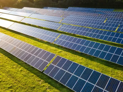 Solarne panele je možno postaviti na veliko različnih mestih. / Foto: iStock
