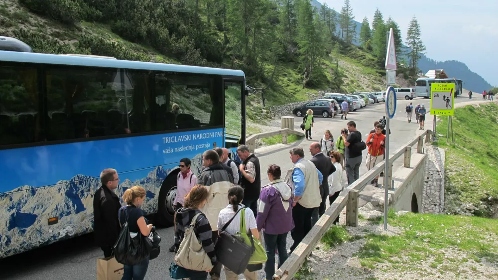 avtobusni prevoz kranjska gora vr&scaron;ič bovec
