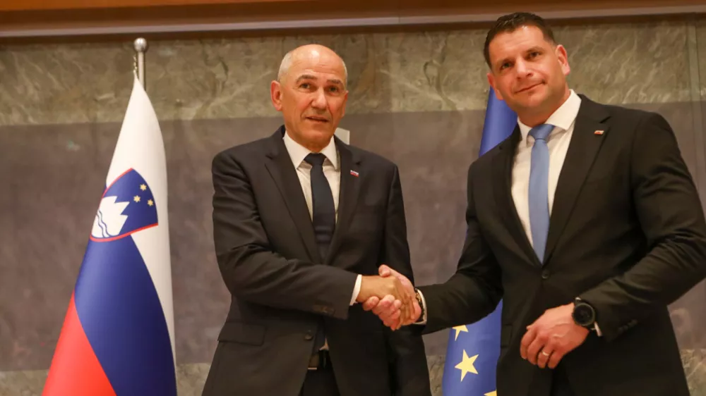 Odvzem volilne pravice kot &ldquo;manj&scaron;a sprememba&rdquo; zakona