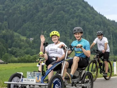 Cene Prevc izbral Mojco za prvo skrito junakinjo