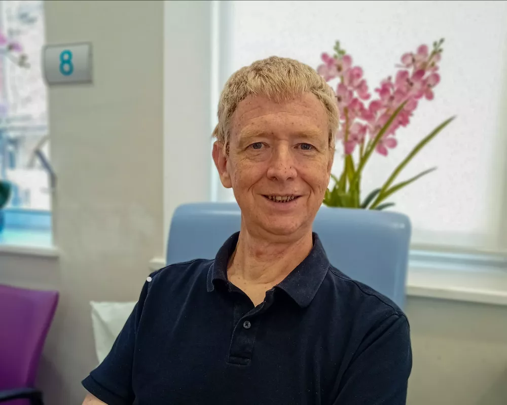 Bolnik Carl Walsh, 56, pri katerem so na&scaron;li rakavo tvorbo na jeziku. / Foto: Johnson&johnson