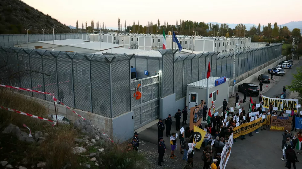 EU uvaja centre za vračanje v tretjih državah