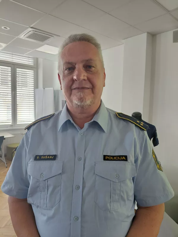 Ceste so od vseh: kolesarska sezona prina&scaron;a tudi večjo odgovornost