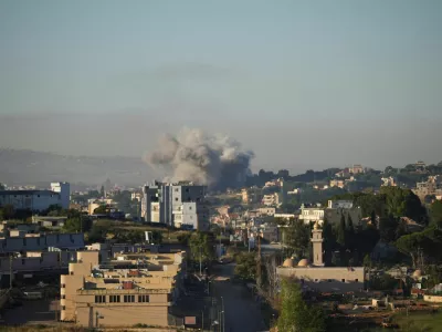 Smoke billows from southern Lebanon following an Israeli strike, as seen from Nabatieh, Lebanon, June 5, 2026. REUTERS/Stringer