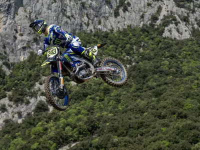 Tim Gajser je v Italiji nastopal v barvah znanega italijanskega motorista. Foto: Yamaha