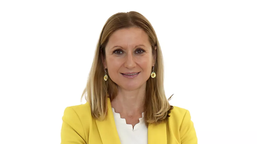 Tina JerebZA ONLINE - Redakcija Dnevnik 2024 - portreti za komentarje in kolumne - kolumnisti - komentatorji &ndash; novinarji - //FOTO: Tomaž Skale / Foto: Tomaž Skale