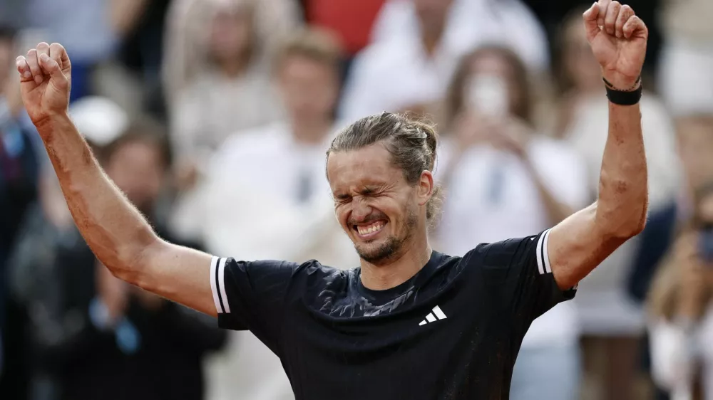 Tennis - French Open - Roland Garros, Paris, France - June 7, 2026 Germany's Alexander Zverev celebrates after winning the final against Italy's Flavio Cobolli REUTERS/Benoit Tessier