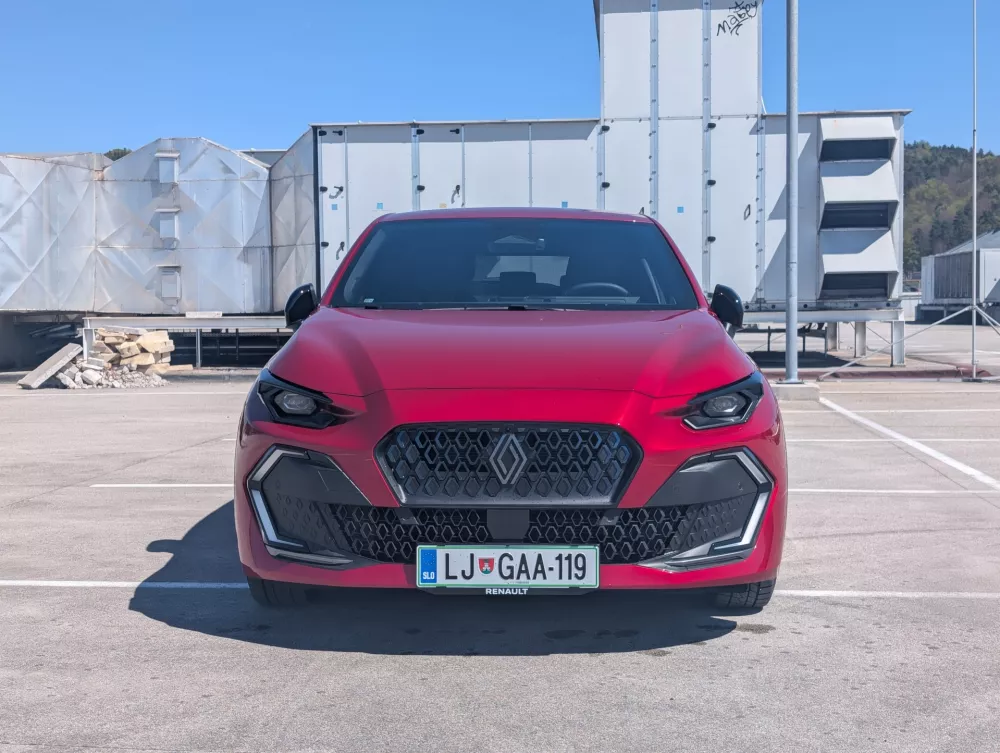 Renault clio full hybrid e-tech 160 espirit alpine. 