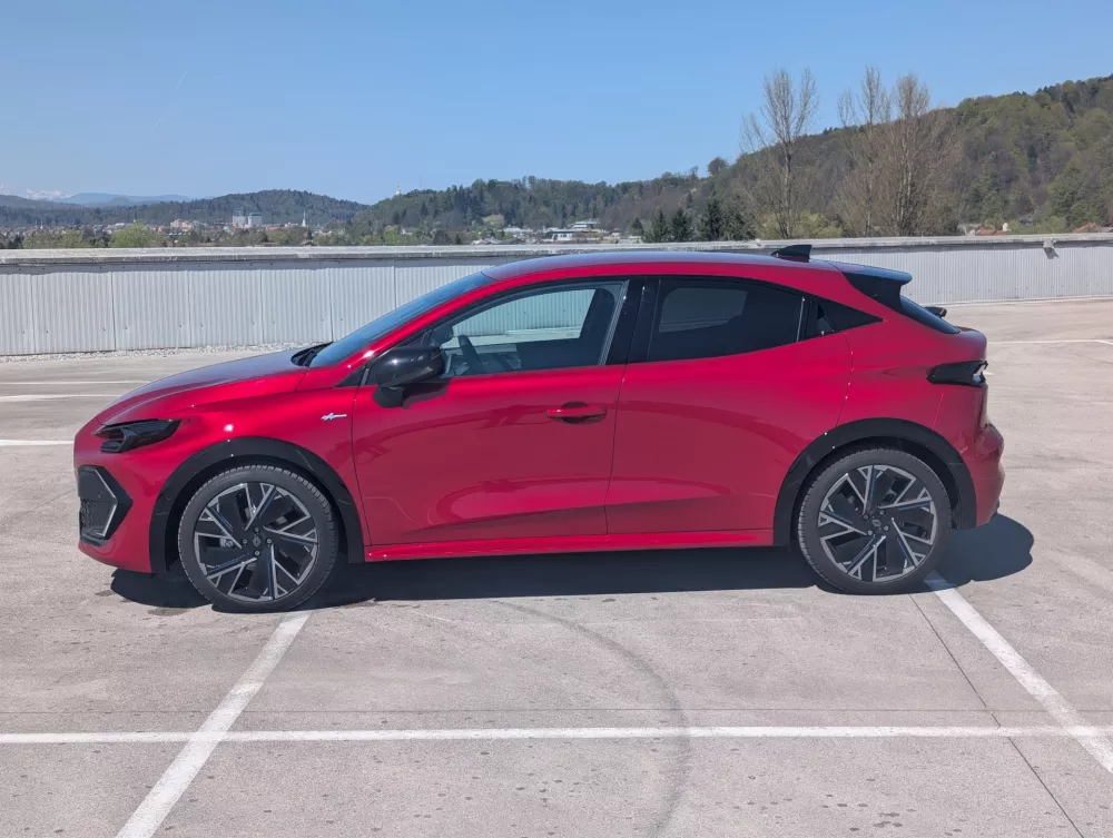 Renault clio full hybrid e-tech 160 espirit alpine. 