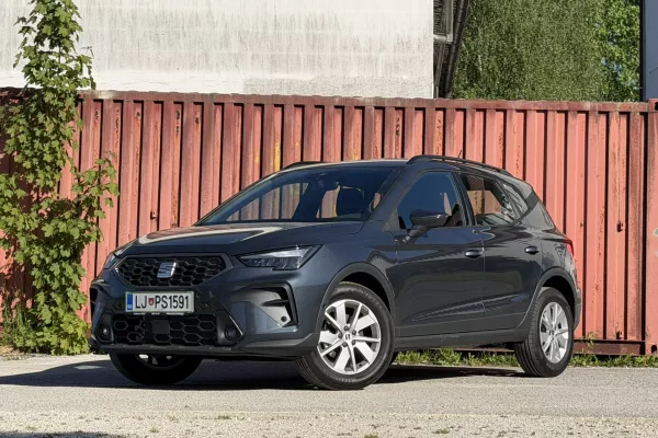 Seat arona / Foto: Matjaž Terzič
