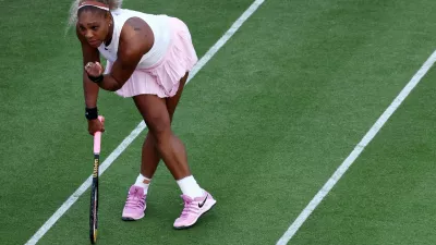 Tennis - Queen's Club Championships - Queen's Club, London, Britain - June 9, 2026 Serena Williams of the U.S. reacts during her round of 16 doubles match with Canada's Victoria Mboko against Nicole Melichar-Martinez of the U.S. and New Zealand's Erin Routliffe REUTERS/Toby Melville   TPX IMAGES OF THE DAY