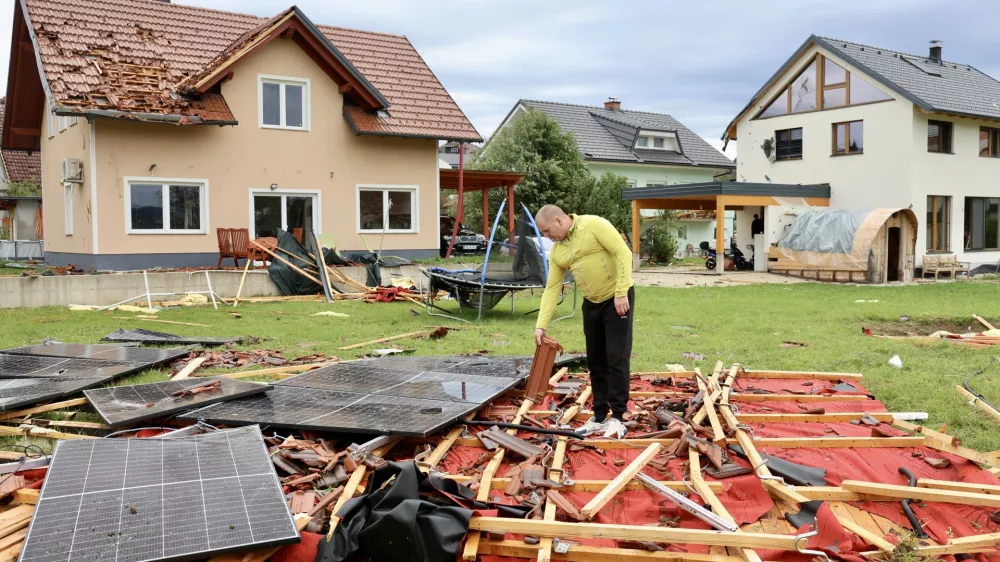 Prebivalci opusto&scaron;ene Komende: &ldquo;Bilo je kot v vojnem stanju&rdquo;