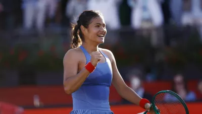 Tennis - Queen's Club Championships - Queen's Club, London, Britain - June 13, 2026 Britain's Emma Raducanu celebrates after winning her semi final match against Iva Jovic of the U.S. Action Images via Reuters/Andrew Couldridge