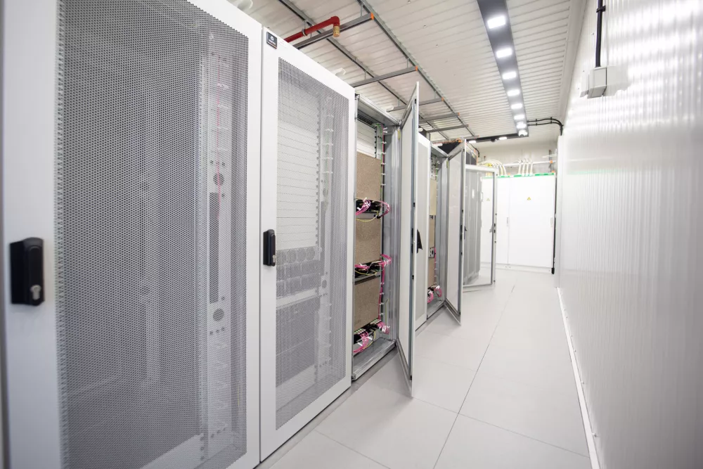 Ljubljana, Fakulteta za racunalnistvo in informatiko.Odprtje podatkovnega centra Frida, nove superracunalniske infrastrukture za raziskovalno-razvojna sodelovanja.