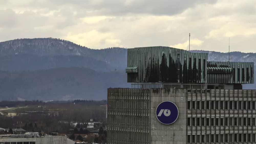 13.01.2025 - Ljubljana panorama - simbolična fotografija - stolpnica TR3 - Ljubljanska banka - NLBFoto: Luka Cjuha