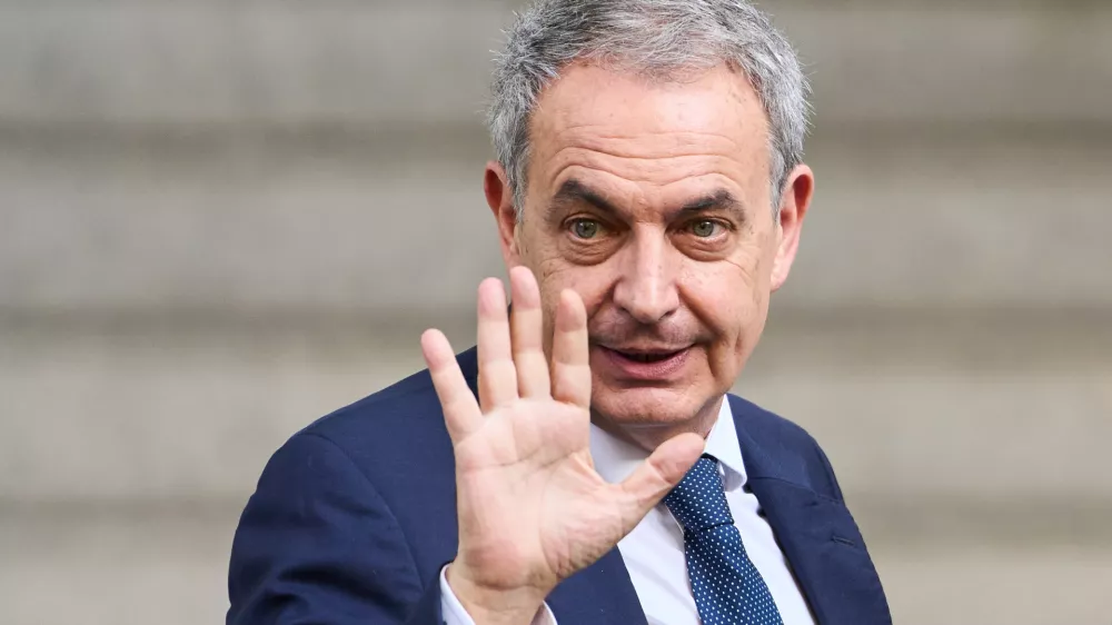 Former Spanish Prime Minister Jos&eacute; Luis Rodr&iacute;guez Zapatero arrives at the National Court to be questioned by a judge in an investigation into alleged influence peddling and other possible crimes related to the government's bailout of an airline, in Madrid, Spain, Wednesday, June 17, 2026. (AP Photo/Bernat Armangue)
