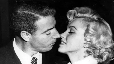 Joe DiMaggio in Marilyn Monroe na poroki / Foto: Wikipedija